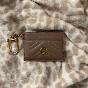 gucci gg marmont keychain wallet